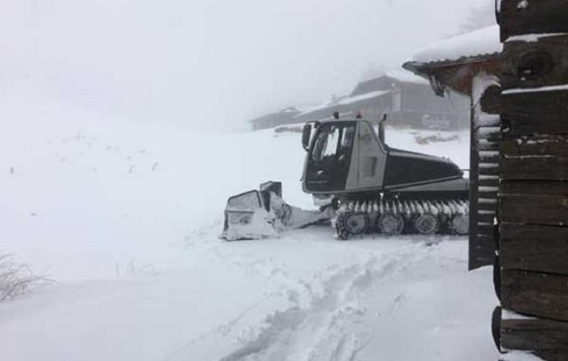 Πτολεμαΐδα: Εγκλωβίστηκαν 30 άτομα από τα χιόνια στο καταφύγιο του Χιονοδρομικού Συλλόγου
