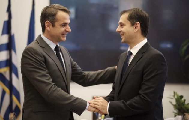 Το είχε πει ο Θεοχάρης: Δεν πάω στη ΝΔ γιατί είναι βουτηγμένη στο ψέμα…