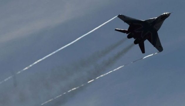 Η Ρωσία ανακοίνωσε ότι στέλνει μαχητικά αεροσκάφη στην Κριμαία