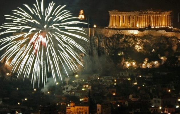 Με υπερθέαμα στο Θησείο η Αθήνα θα υποδεχτεί το 2019