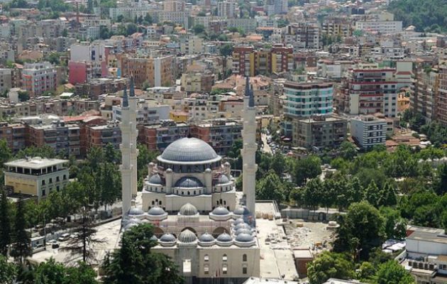 Η Αλβανία έλαβε το μήνυμα ότι δεν θα μπει ποτέ στην ΕΕ εάν δεν σεβαστεί την ελληνική μειονότητα