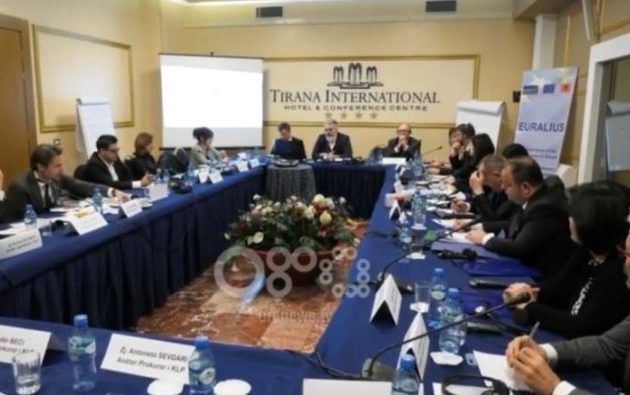 Στην Αλβανία ο διευθυντής του Ιδρύματος Σόρος πρόεδρος του Ανωτάτου Συμβουλίου της Εισαγγελίας