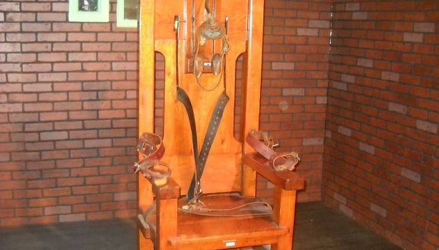 Μετά από 36 χρόνια θανατοποινίτης στο Τενεσί οδηγείται στην ηλεκτρική καρέκλα