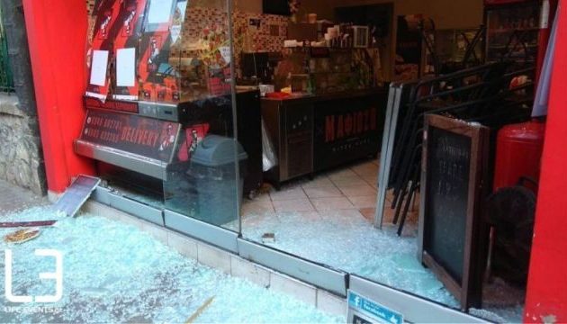 Έσπασαν το μαγαζί του εργοδότη που κατηγορείται για τον ξυλοδαρμό ντελιβερά στη Θεσσαλονίκη