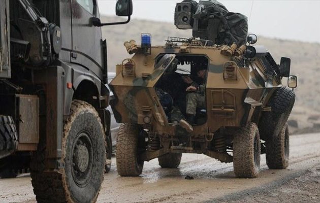 Times: Η ανάπτυξη στρατευμάτων από την Τουρκία προκαλεί φόβο σύγκρουσης με τις ΗΠΑ