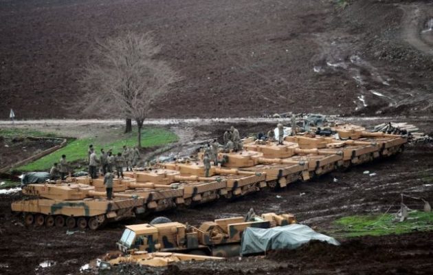 Η Τουρκία ανέπτυξε 50 τανκς στα σύνορα με τη Συρία για την επίθεση στη Μανμπίτζ