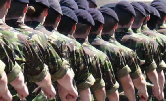 Σε ετοιμότητα 3.500 Βρετανοί στρατιώτες για το ενδεχόμενο ενός άτακτου Brexit