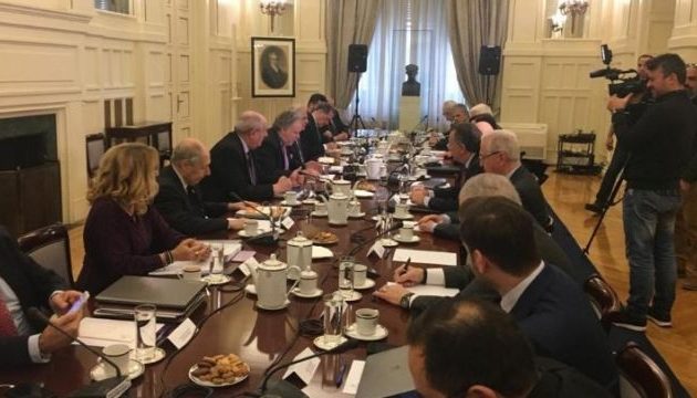 Σε εξέλιξη το Εθνικό Συμβούλιο Εξωτερικής Πολιτικής – Ποιοι συμμετέχουν