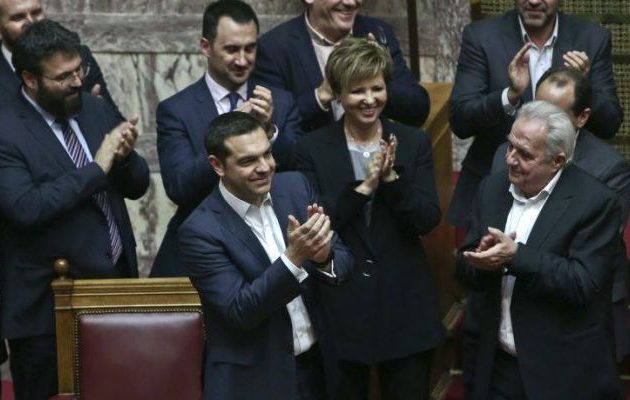 «Προχωράμε μπροστά» το μήνυμα στελεχών του ΣΥΡΙΖΑ για την ψήφο εμπιστοσύνης στην κυβέρνηση