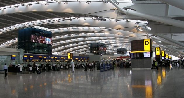 Στρατιωτικά συστήματα κατά ντρονς στα δύο μεγαλύτερα βρετανικά αεροδρόμια