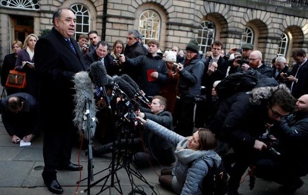 Συνελήφθη ο πρώην πρωθυπουργός της Σκωτίας Άλεξ Σάλμοντ
