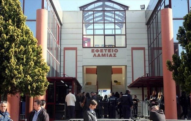 Δικαστήρια Λαμίας – Απολογείται ο Κορκονέας για τη δολοφονία Γρηγορόπουλου