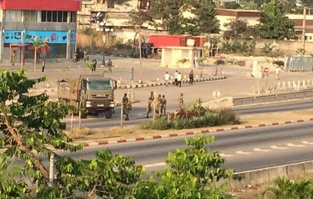 Σε εξέλιξη απόπειρα πραξικοπήματος στην Γκαμπόν – Τα τανκς στους δρόμους