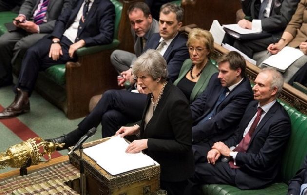 Τι διαμηνύουν στην Τερέζα Μέι οι «αντάρτες» βουλευτές της