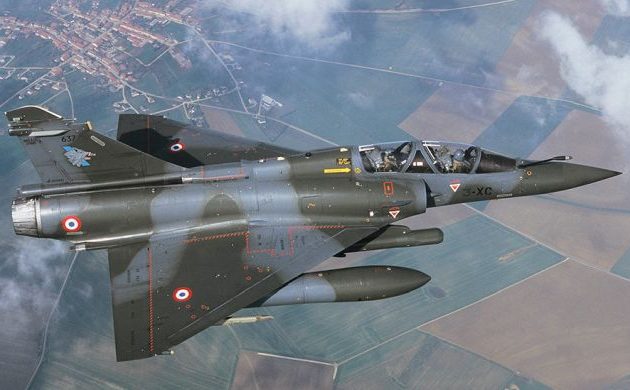 Περίπου 30 Ουκρανοί πιλότοι εκπαιδεύονται σε μαχητικά Mirage 2000 στη Γαλλία εδώ και ενάμιση μήνα
