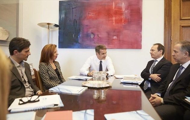 Ο Μητσοτάκης συναντήθηκε με τους φαρμακοβιομήχανους – Τι συζήτησαν