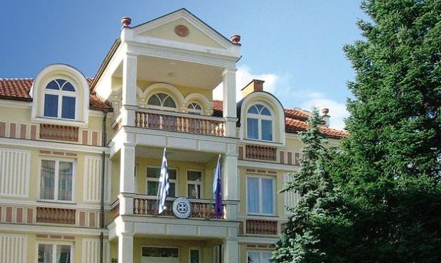 Άγνωστοι προκάλεσαν ζημιές σε ελληνικά διπλωματικά αυτοκίνητα στο Μοναστήρι