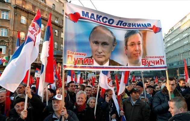 Οι Σέρβοι υποδέχτηκαν σαν ήρωα τον Πούτιν – Θα υπογραφούν 21 συμφωνίες με Βούτσιτς