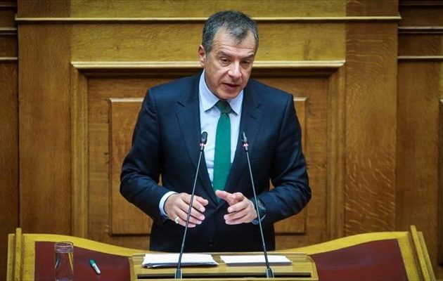 Θεοδωράκης: Η ελληνική Μακεδονία δεν έχει τίποτα να φοβηθεί