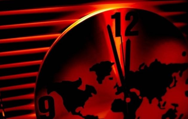 Το «Ρολόι της Αποκάλυψης» δείχνει δύο λεπτά πριν από τα μεσάνυχτα: Υψηλός κίνδυνος πυρηνικής καταστροφής