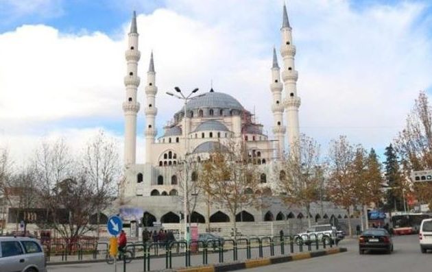 Ανοίγει στην Αλβανία με τουρκικό χρήμα το μεγαλύτερο τζαμί στα Βαλκάνια