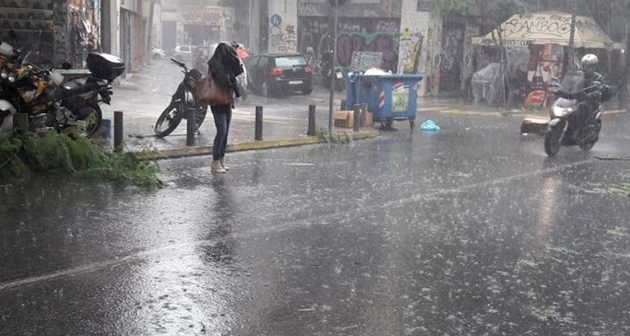 Ισχυρές βροχές, χιόνια και θυελλώδεις άνεμοι την Παρασκευή