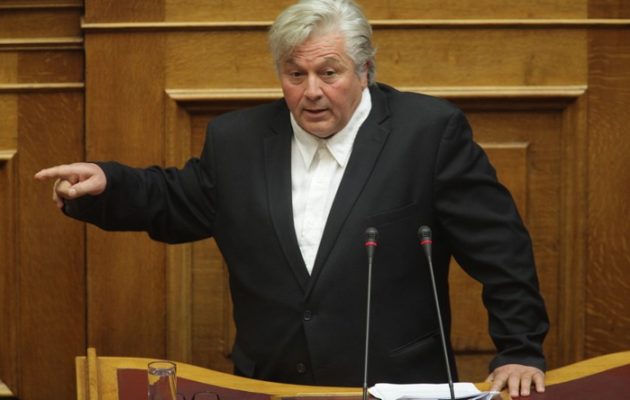 Παραιτήθηκε από βουλευτής ο Θανάσης Παπαχριστόπουλος