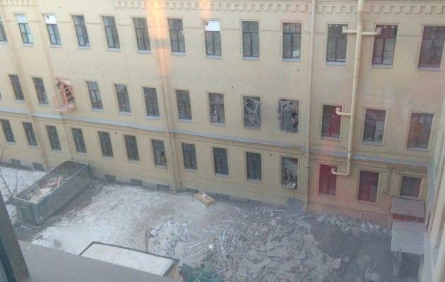 Κατέρρευσε Πανεπιστήμιο στην Αγία Πετρούπολη (φωτο+βίντεο)