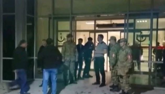 Πέντε τραυματίες από έκρηξη σε αποθήκη πυρομαχικών στην Τουρκία (βίντεο)