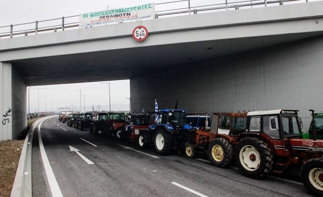 Αποχωρούν το Σάββατο οι αγρότες από το μπλόκο της Νίκαιας
