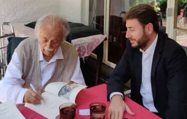 Με τον Έλληνα δικηγόρο του Νέλσον Μαντέλα συναντήθηκε ο Νίκος Ανδρουλάκης