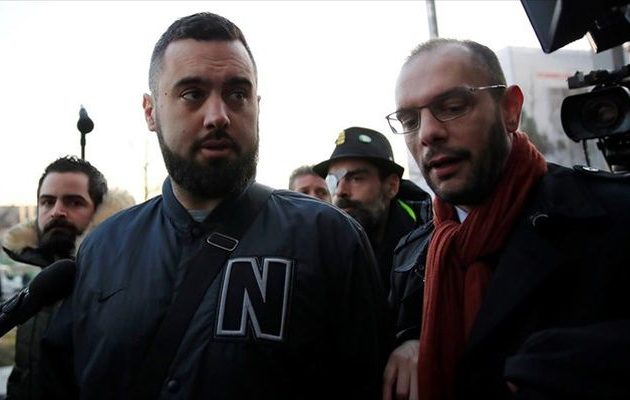 Φυλάκιση και πρόστιμο 500 ευρώ σε ηγετική μορφή των «Κίτρινων Γιλέκων»