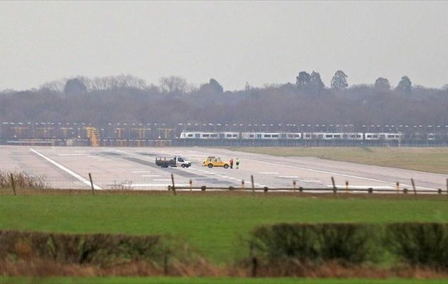 Βρετανία – Ποιον «βλέπουν» πίσω από το ντρον που «παρέλυσε» το Γκάτγουικ