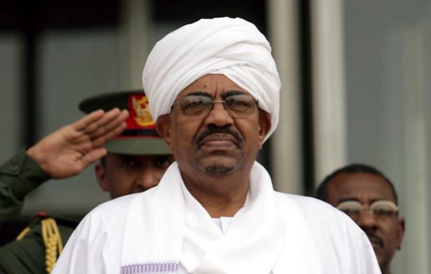 Ο Όμαρ Αλ Μπασίρ κήρυξε το Σουδάν σε κατάσταση έκτακτης ανάγκης ενώ η χώρα βράζει