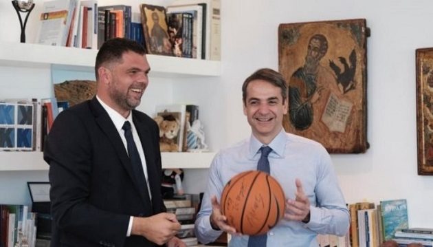 Ο πρώην μπασκετμπολίστας Δημήτρης Παπανικολάου θα είναι υποψήφιος με τη Ν.Δ.