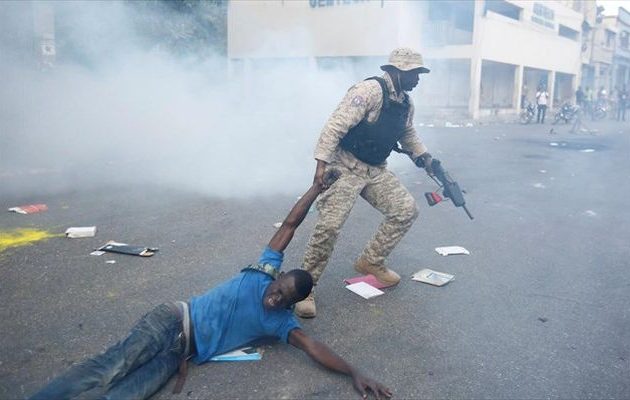 «Ένοπλες συμμορίες» βλέπει πίσω από τις διαδηλώσεις ο πρόεδρος της Αϊτής