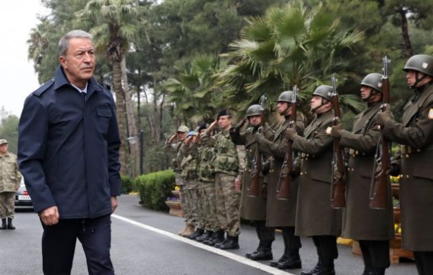 Τον «χαβά» του ο Χουλουσί Ακάρ: «Δεν θα επιτρέψουμε να παρθεί καμία απόφαση χωρίς την Τουρκία»