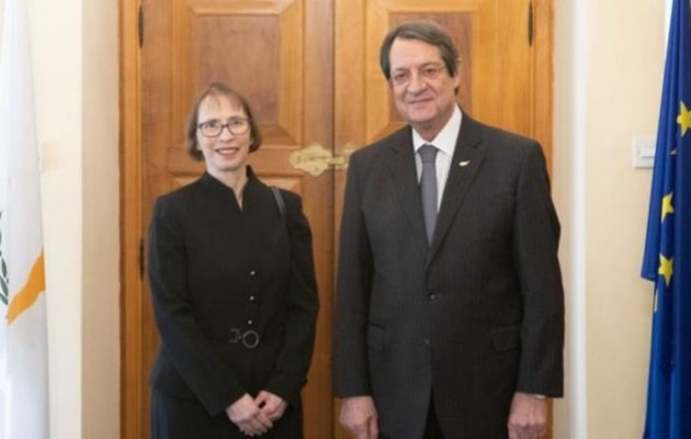 Αμερικανίδα Πρέσβειρα: «Τα συμφέροντα της Κύπρου και των ΗΠΑ έχουν όλο και περισσότερο ευθυγραμμιστεί»