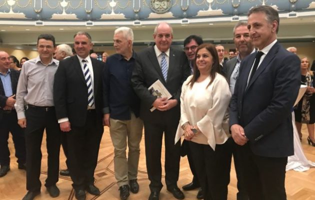 Θερμή υποδοχή στον Κουίκ από την ομογένεια στην Αυστραλία (φωτο)