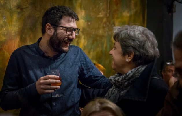 Νάσος Ηλιόπουλος: Για ποτάκι με ανθρώπους των τεχνών στο κατάμεστο Booze
