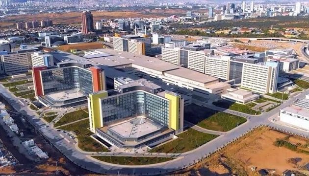 Ο Ερντογάν εγκαινίασε νοσοκομείο και τον έκραξαν οι γιατροί (βίντεο)
