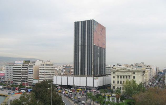 Ο Μώραλης αποφάσισε να αξιοποιήσει τον «Πύργο» του Πειραιά – Επί 45 χρόνια κτίριο φάντασμα