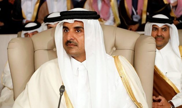 Ο Εμίρης του Κατάρ αποχώρησε από τον Αραβικό Σύνδεσμο