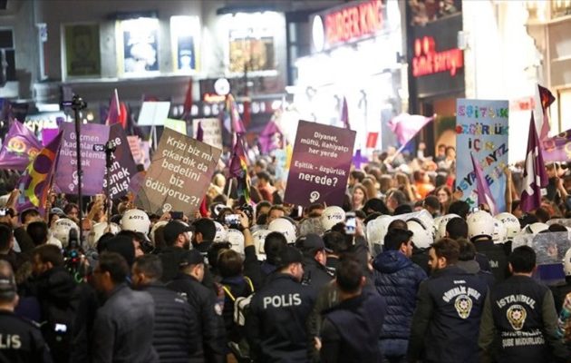 Τούρκος δήμαρχος χαστουκίζει υπάλληλο ανήμερα της γιορτής της γυναίκας (βίντεο)