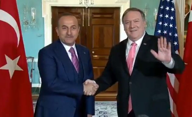 Ο Πομπέο προειδοποίησε τον Τσαβούσογλου για «καταστροφικές συνέπειες»