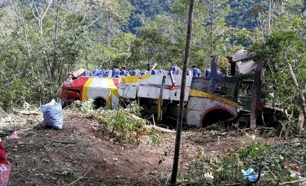 Τραγωδία στη Βολιβία: Λεωφορείο έπεσε σε χαράδρα – 25 νεκροί