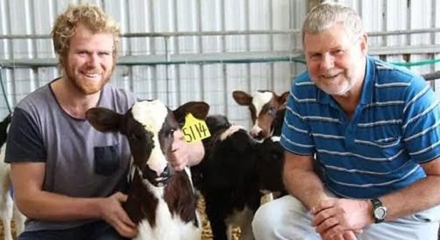 Πατέρας και γιος πνίγηκαν προσπαθώντας να σώσουν τουρίστα στην θάλασσα