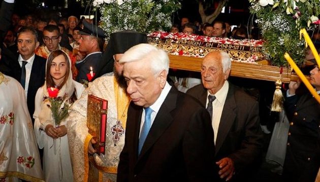 Στο τόπο που μεγάλωσε παρακολούθησε τον Επιτάφιο ο Προκόπης Παυλόπουλος