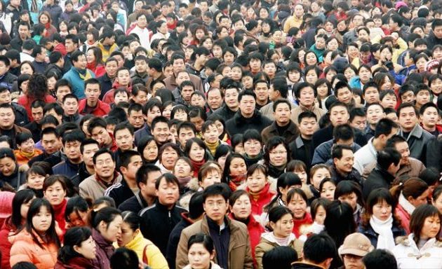 Το 2100 ο πλανήτης θα έχει 2 δισεκ. λιγότερους ανθρώπους από όσους υπολόγιζε ο ΟΗΕ