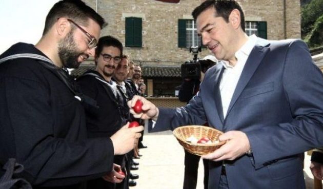 Το μήνυμα του Αλέξη Τσίπρα από την προκεχωρημένη ναυτική βάση Κιριαμαδίου